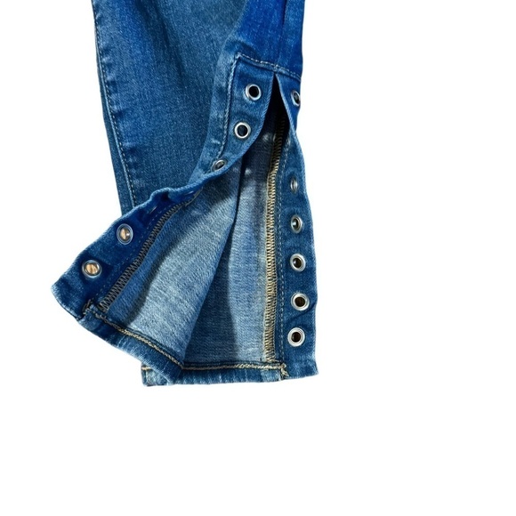 True Religion Women’s Halle Mid Rise Eyelet Jeans Size 29 Super Skinny Stretch - Picture 8 of 14